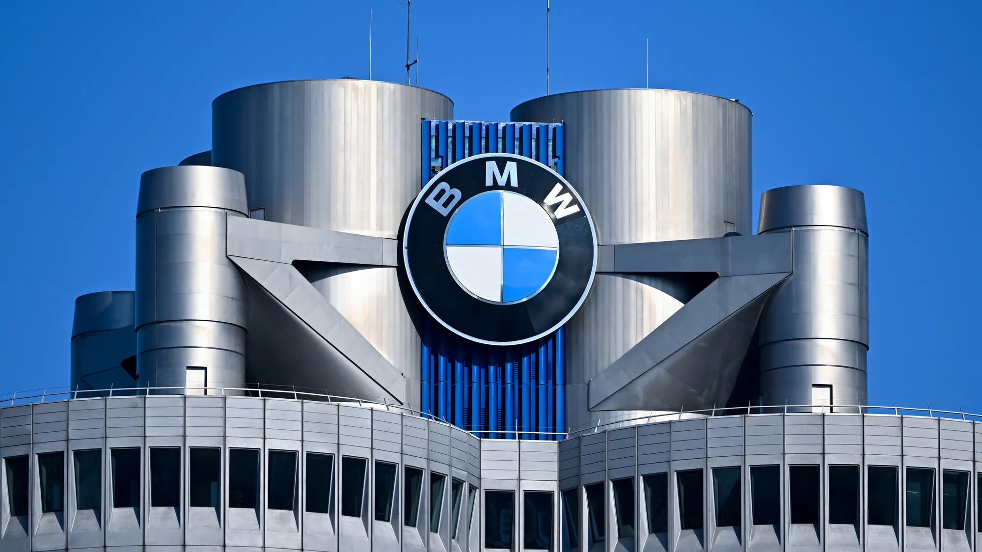 【宝马计划与企业委员会讨论可能的裁员事宜】宝马（BMW）目前正计划与企业委员会（