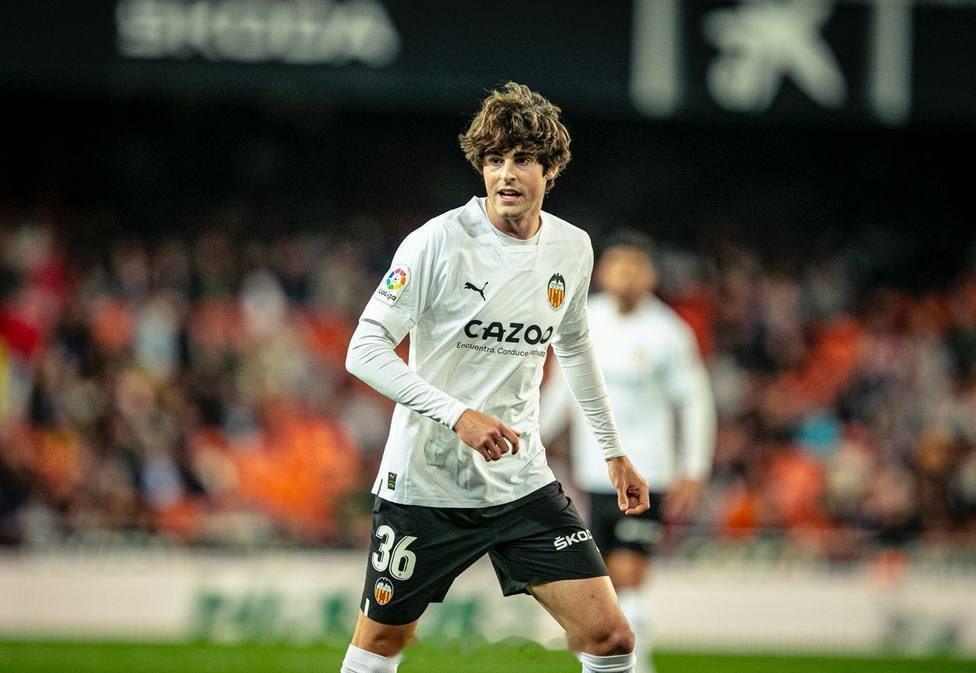 马竞有意哈维-格拉，马竞愿意支付2500万加上二次转会分成。如果签不下加拉格尔可