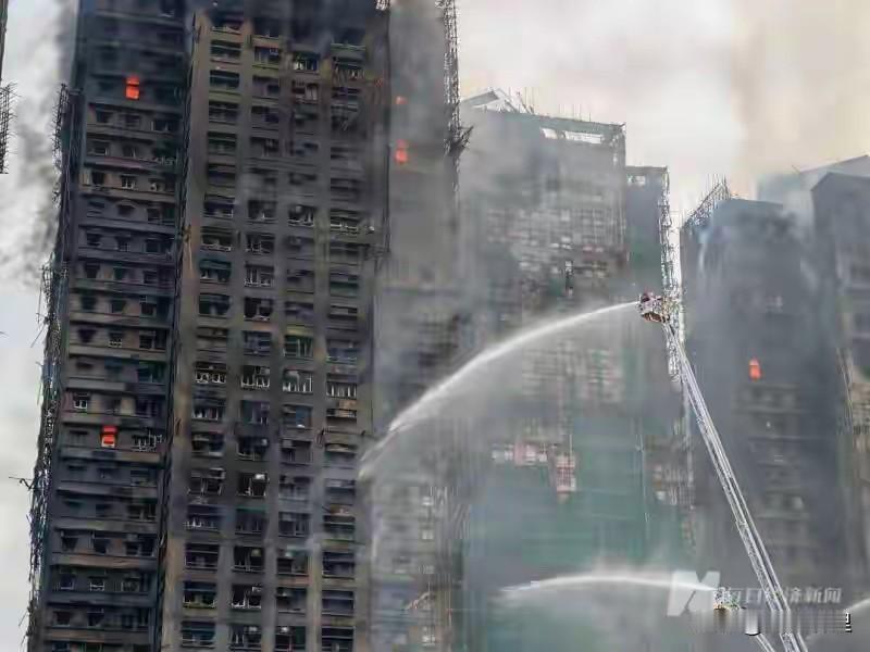 40块钱的差价，最终由数十条鲜活的生命来买单，这种杠杆，太残酷了香港大埔火灾对香
