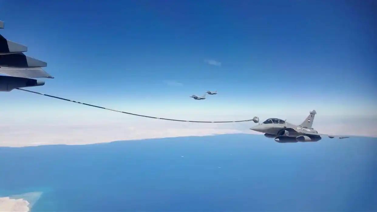 一石激起千层浪！运油‑20 竟然在军演中和埃及阵风战机完成空中加油。

作为西方