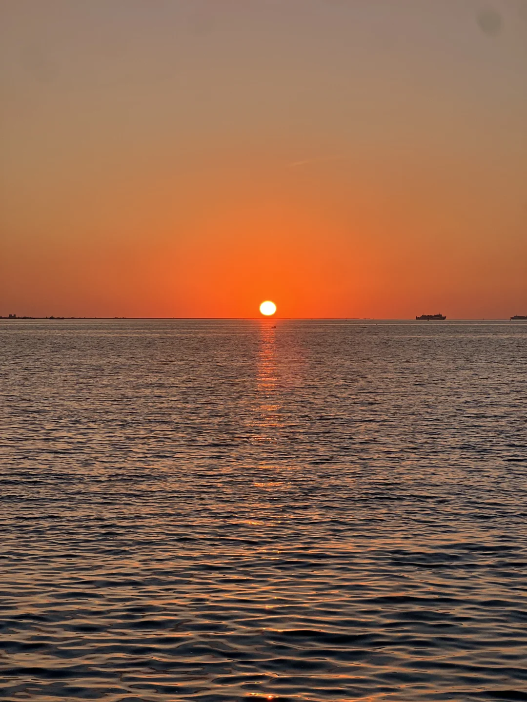 总要看一次海上日落吧