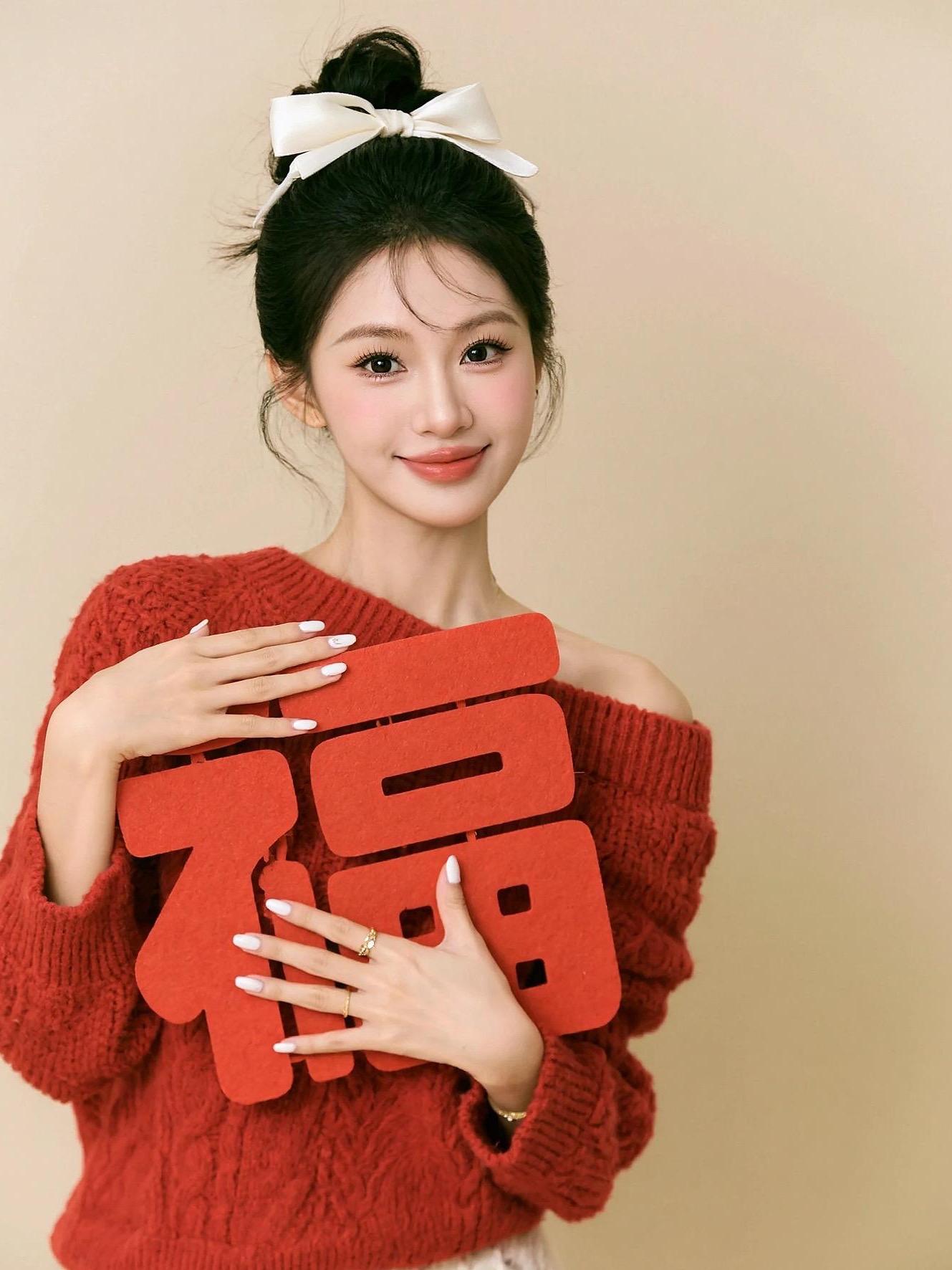 “怪我过于普通的脸，留不住你那暧昧的眼”