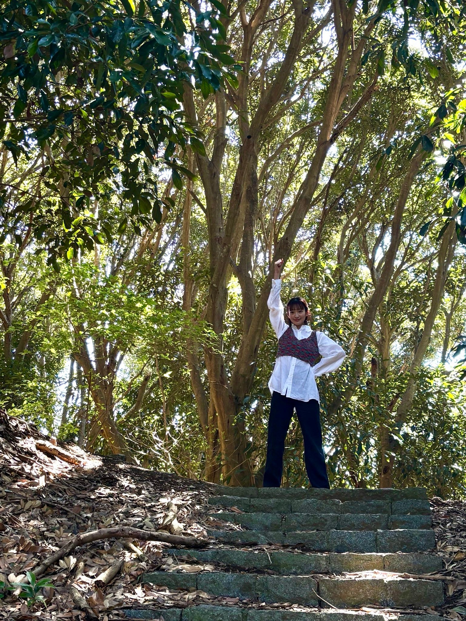 山﨑天小島凪紗佐藤愛桜　週刊少年マガジン