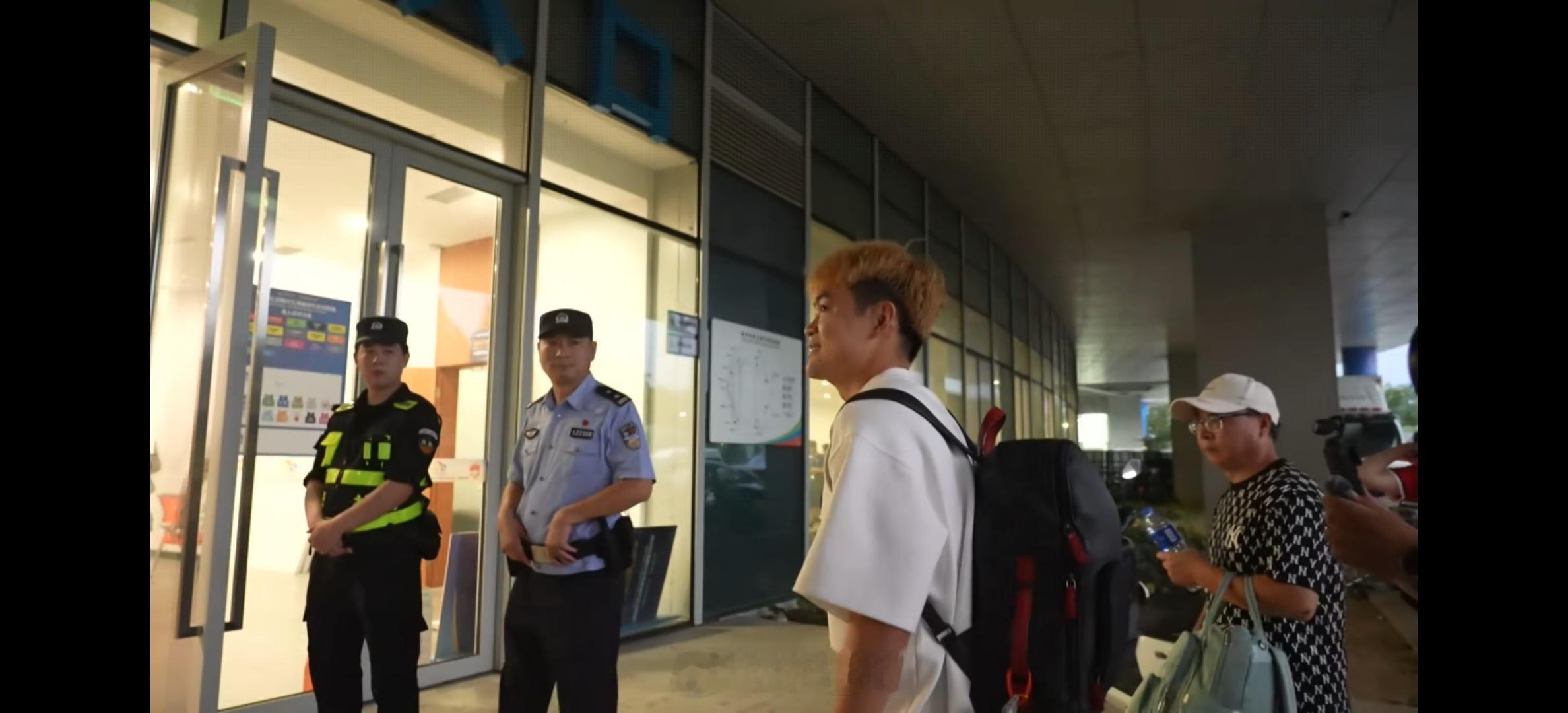 打泰州黄紫昌来了！WOC！ ​​​