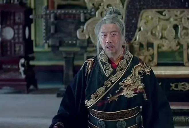 重温号称古装权谋天花板的《琅琊榜》，梁帝这波“灭自家7万精锐”的神操作，越品越觉