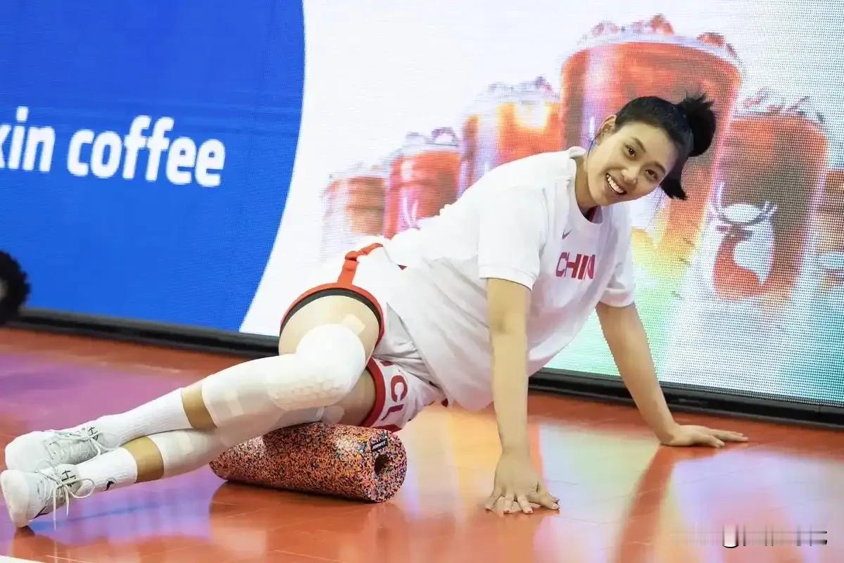 国家女篮未来锋线接班人
终于是尘埃落定
唐子婷一直被看好
却一直未被重用
之前都