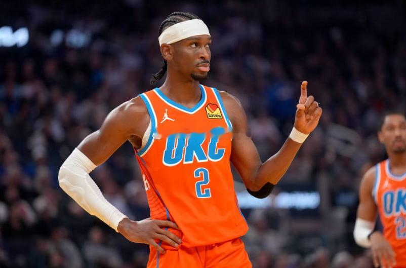 雷速体育1月22日讯今日结束的一场NBA常规赛，雷霆客场122-102击败雄鹿队