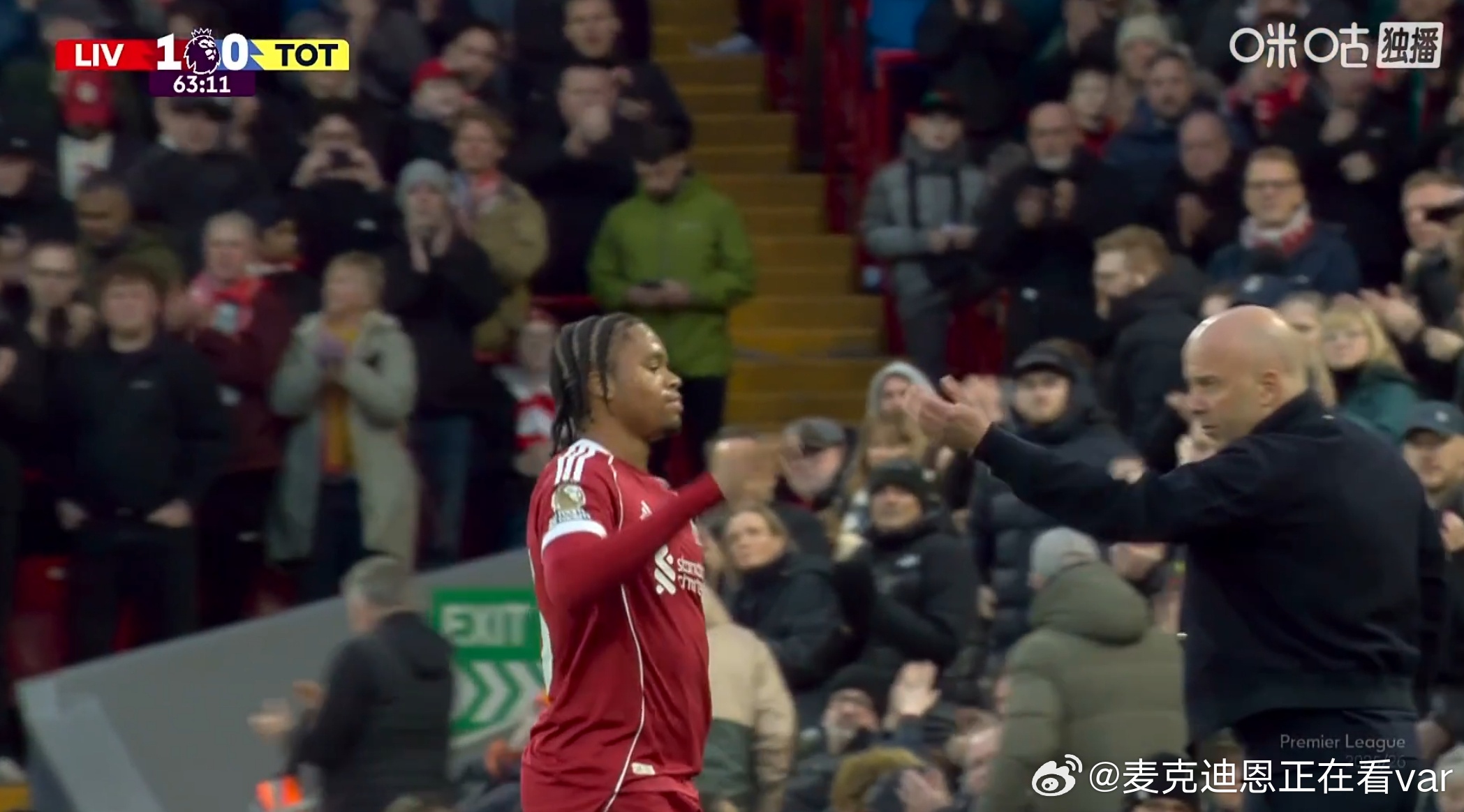 个人感觉可圈可点吧起码比加克波在边路有威胁利物浦vs托特纳姆热刺利物浦