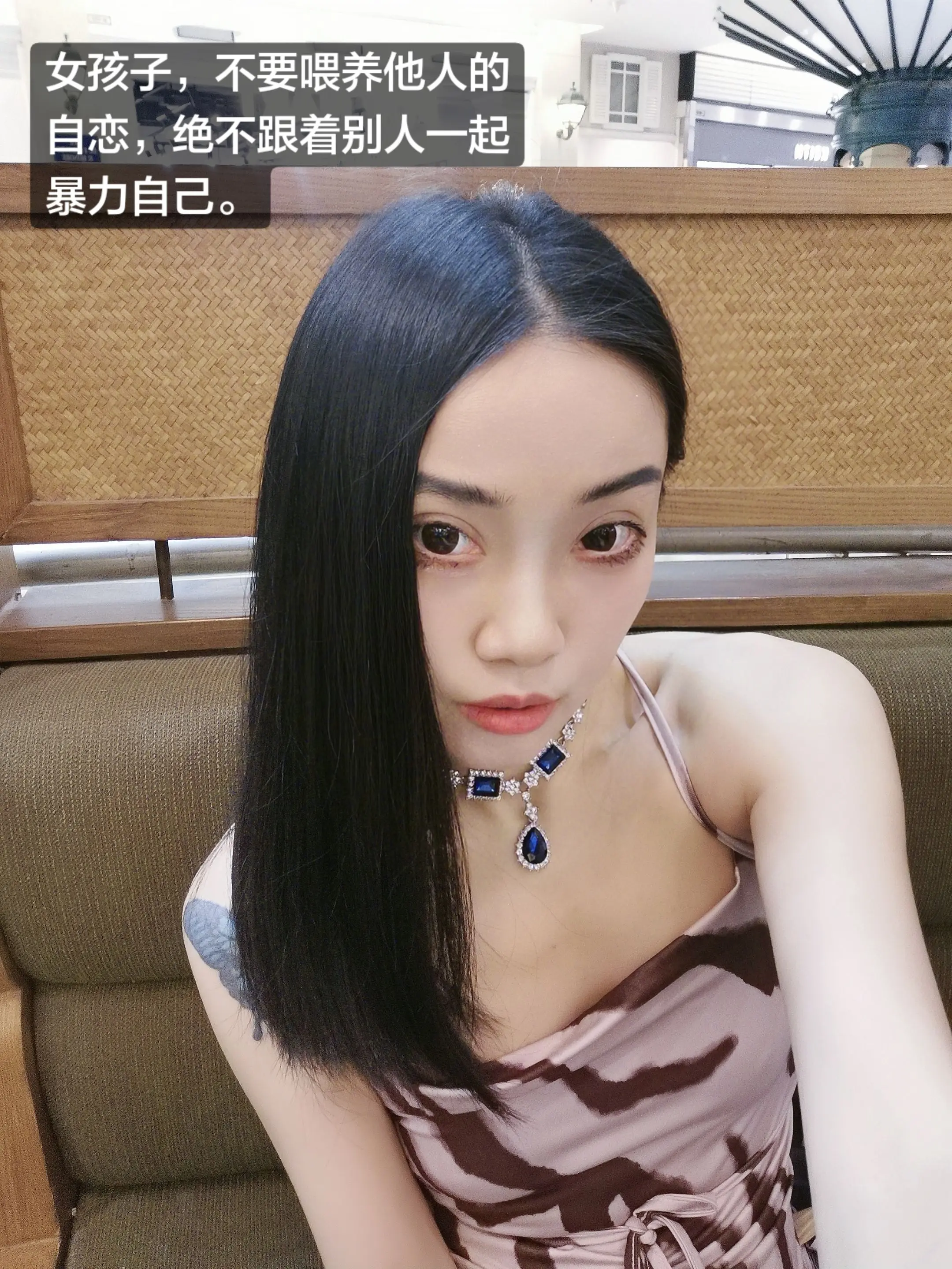 高能量的人永远只关注自己的进步，永远只关注自己的目标、自己的提升、自己...