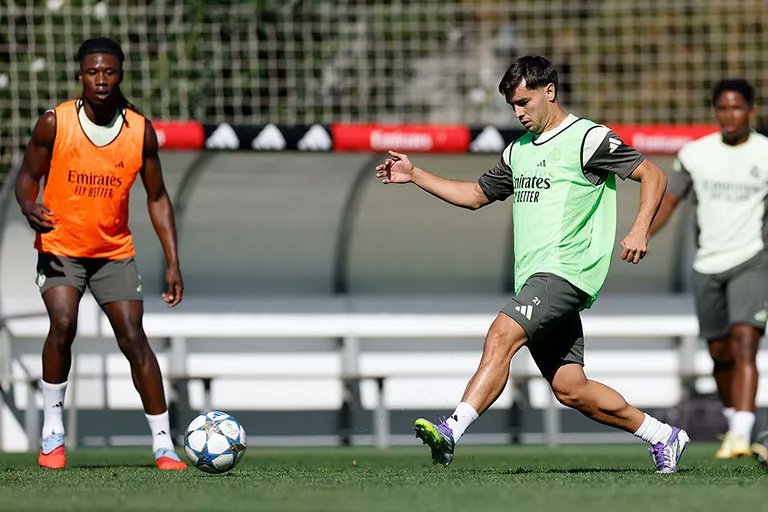 贝林厄姆、恩德里克和卡马温加今天正在与球队一起训练！halamadrid ​​​