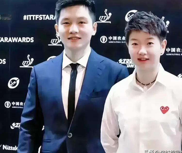 [打脸]哇哦！莎莎和小胖超养眼合影

嘿，咱就是说，看到莎莎和小胖这合影，那叫一