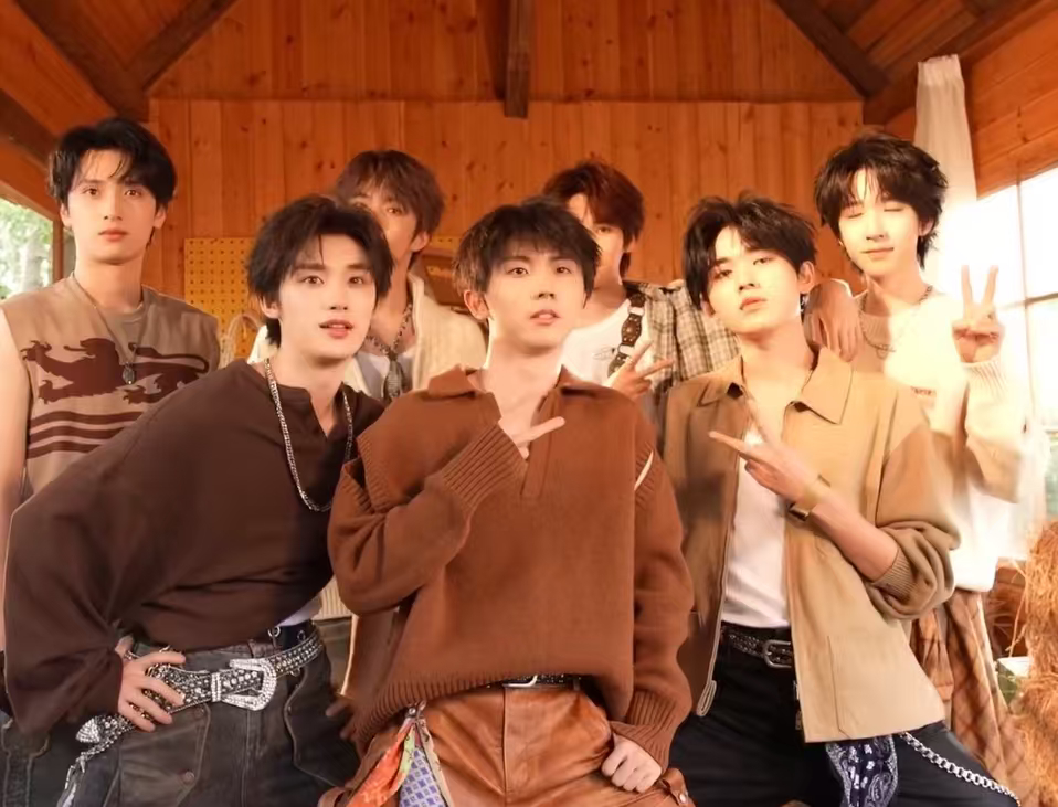 时代少年团一起走过四季时代少年团之情绪换乘式 时代少年团之情绪换乘式，时代少年团