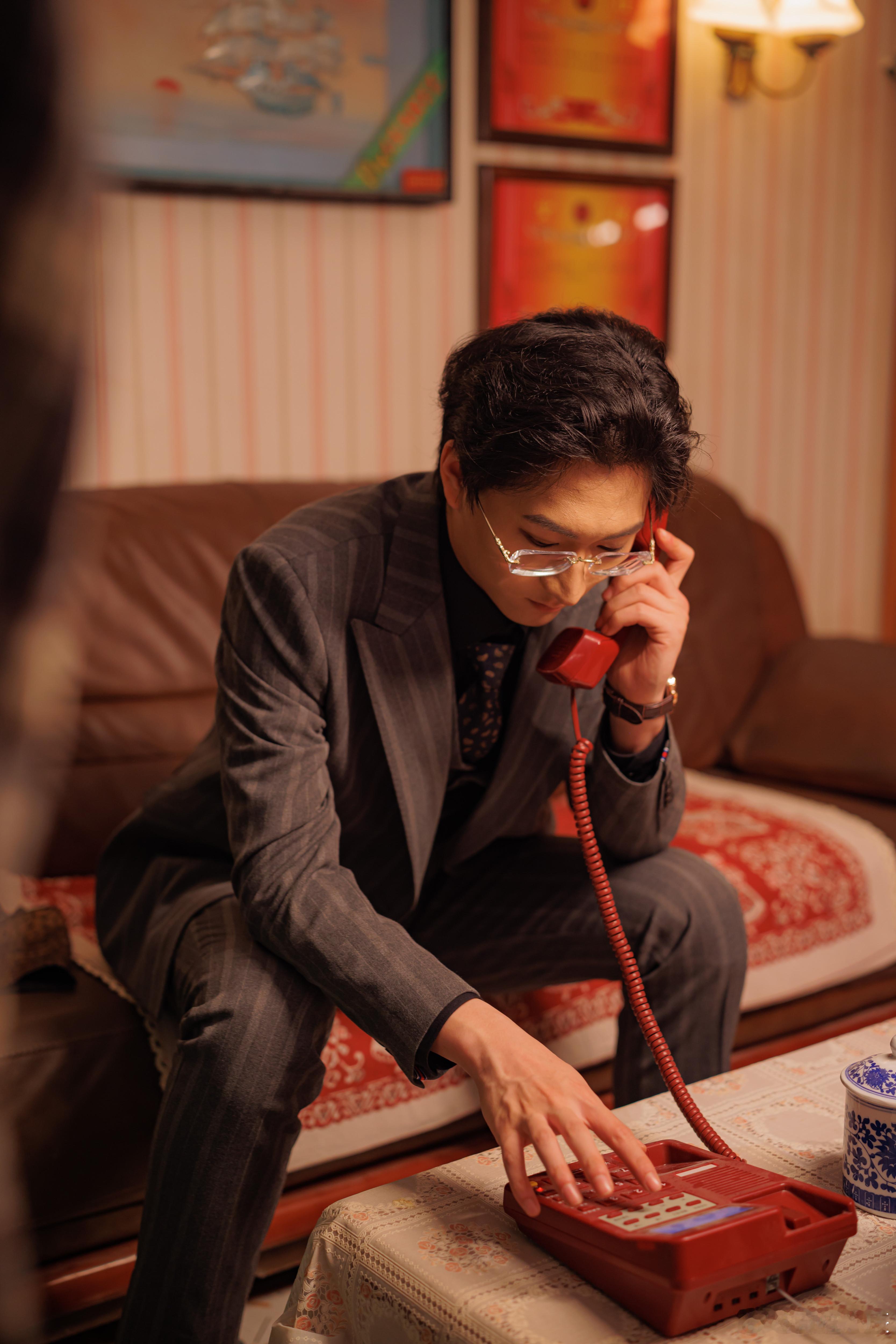  扬州人也有自己的痛园 唐诡街区实景路透太震撼了，灯笼、街道、氛围都超还原。走进