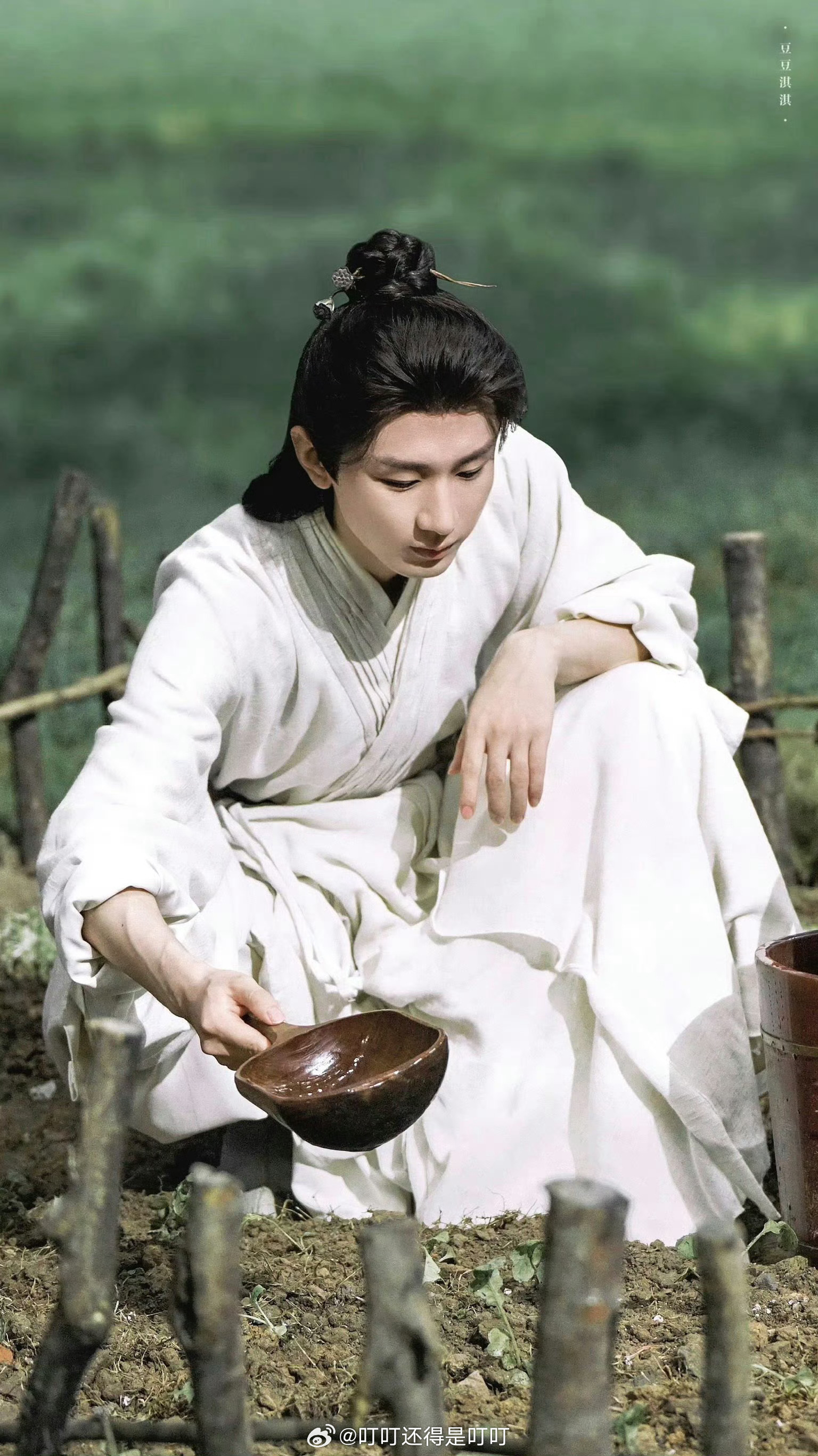 成毅李莲花和成毅互相成就是成毅的演绎，让人对李莲花的印象更加深刻成毅