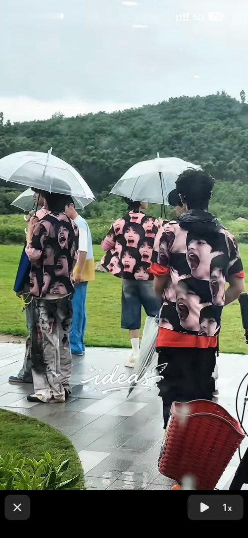 这衣服别笑死我 