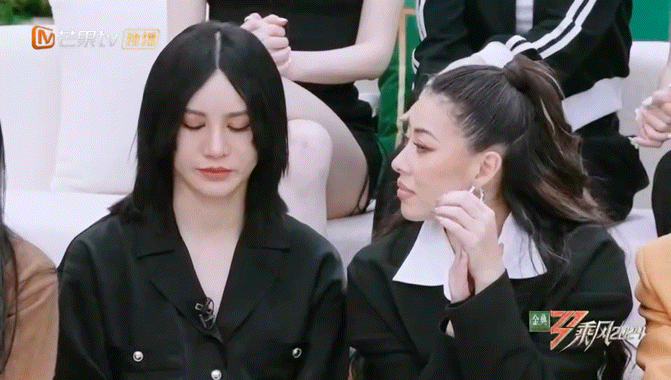 #李溪芮淘汰尚雯婕哭崩了# 李溪芮淘汰看着真的是太心酸了，我觉得尚雯婕也是很舍不