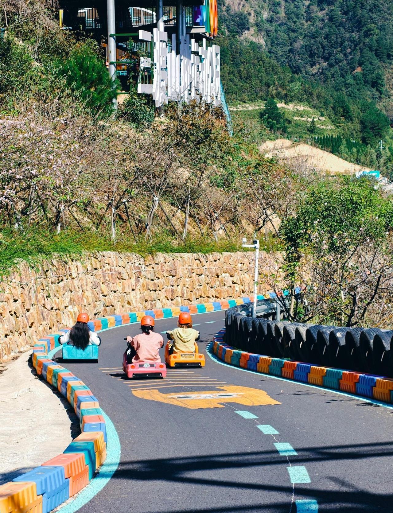 懒人玩法+拍照圣地！三渡休闲指南
拒绝爬山累断腿！三渡的“懒人上山组合”让我全程