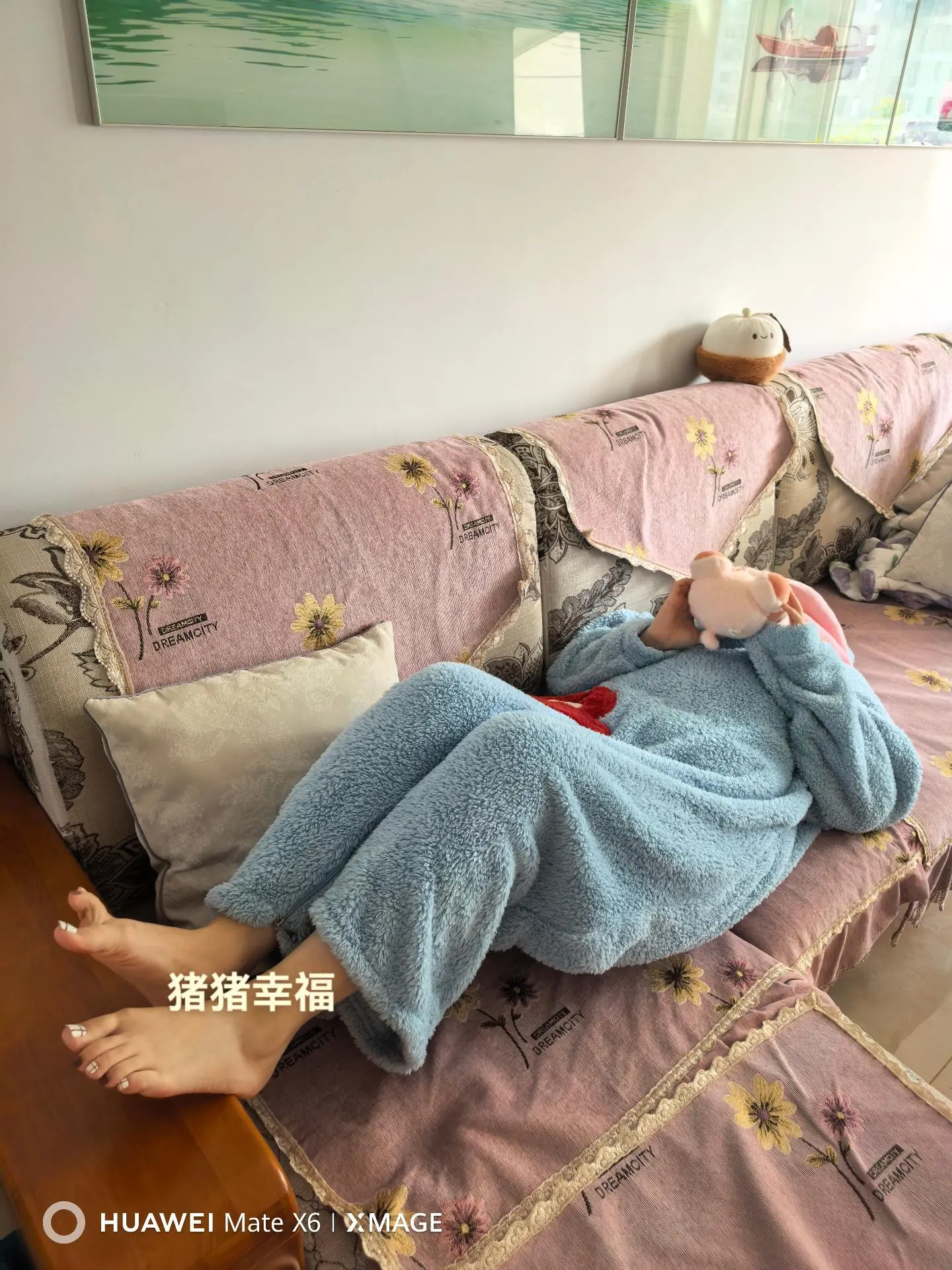 我能不吃不喝躺一天。