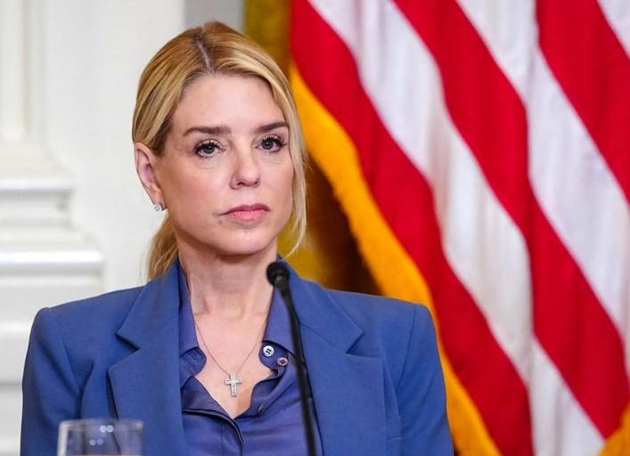 打击政敌失败，特朗普迁怒美国司法部长

伊朗战事不利，特朗普转向“大清洗”？
