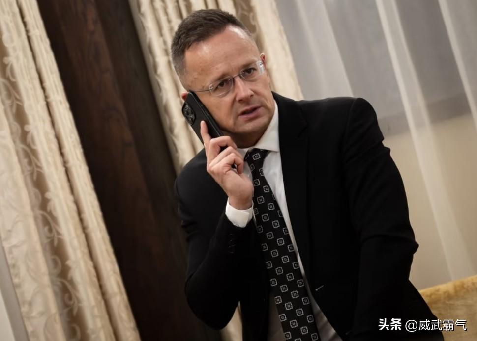 匈牙利前外长刚刚宣布入职中企，万万没想到新政府的“追杀令”就随之而来。近日，匈牙