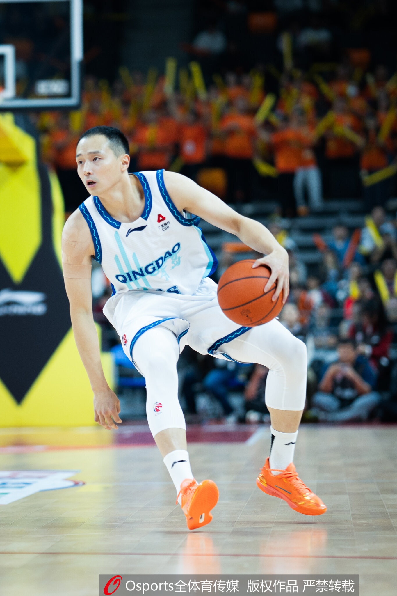 记者：带肩伤上阵的王奕博值得被尊重 浙江底蕴在赛前憋足劲复仇