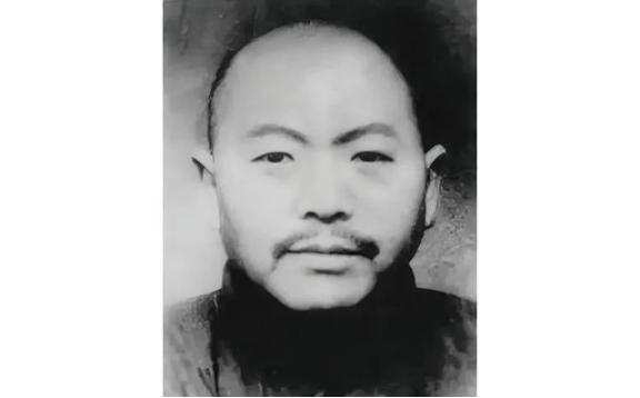 1951年，大汉奸黄标被判死刑，到了刑场，黄标却很不甘心：“我每个月给新四军送了