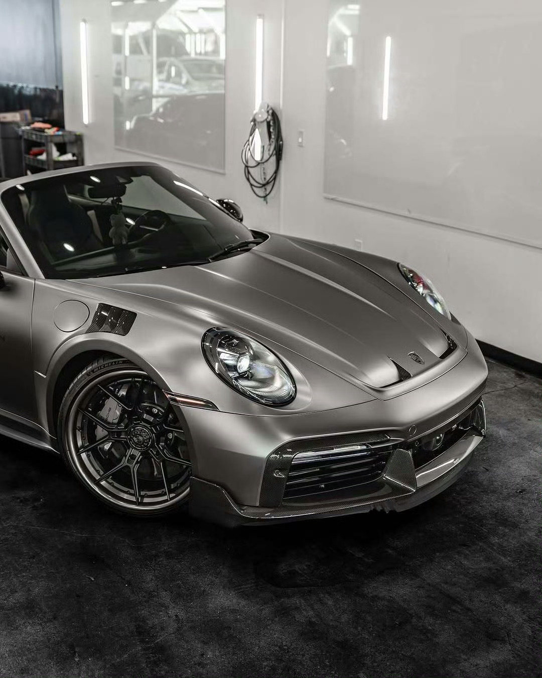 保时捷 911 Turbo S Cabriolet 🩶