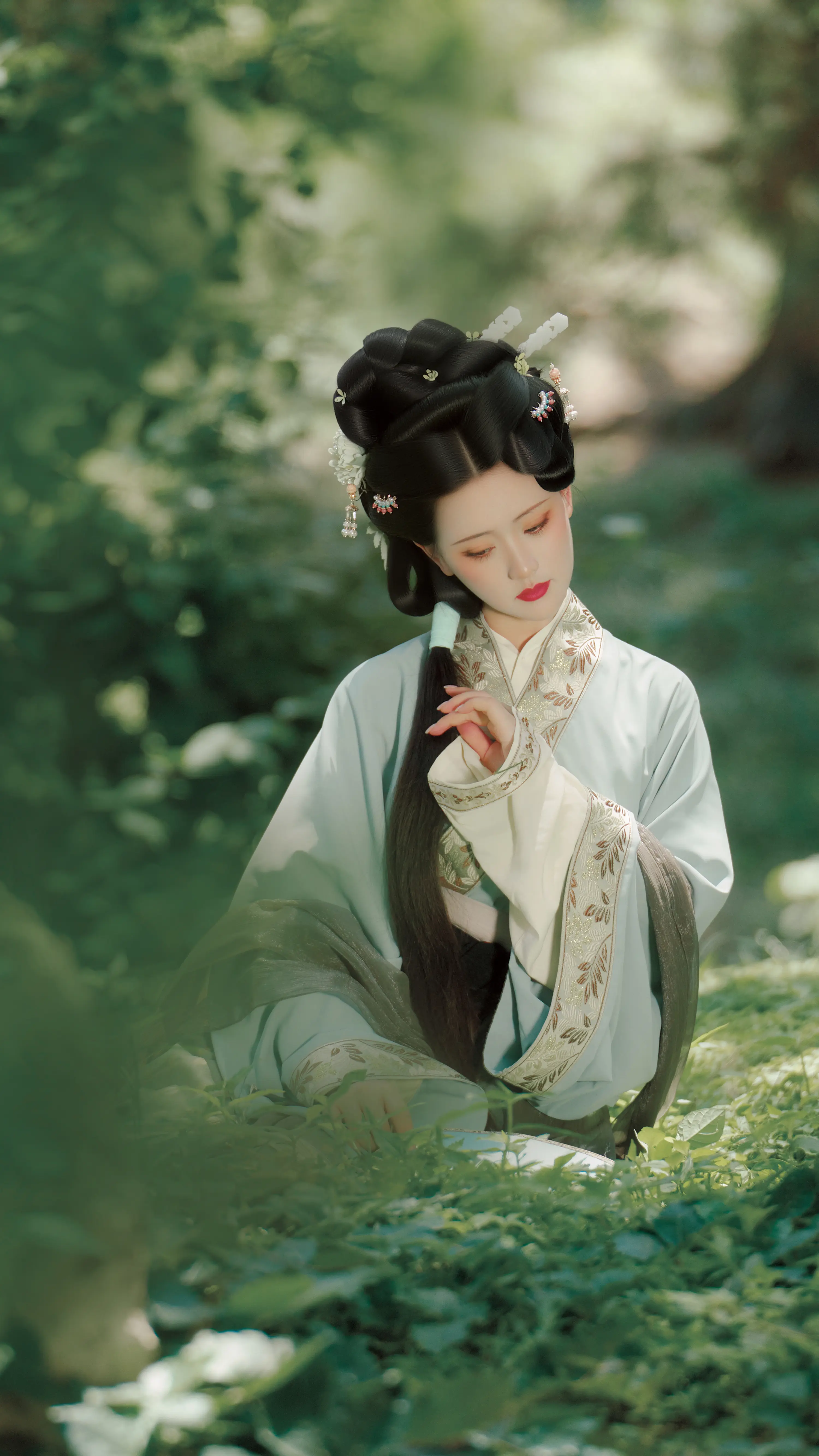 清冷破碎感古风写真｜把东方美学玩到极致。﻿ ﻿﻿ ﻿﻿ ﻿