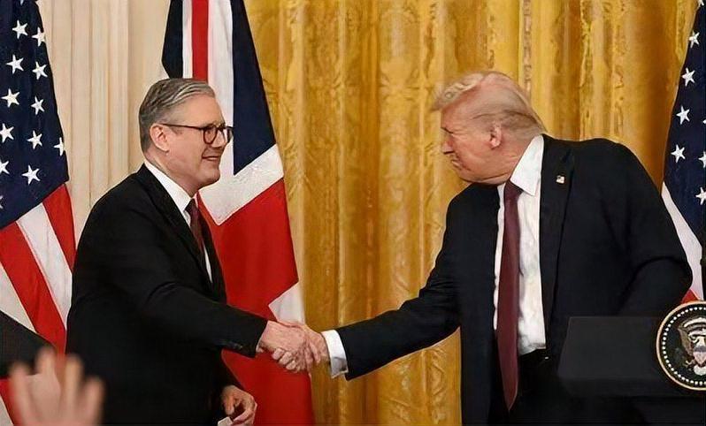 斯塔默仓促卸任英国首相，新首相浮出水面中英关系迎变局
 
6月22日，英国首相斯