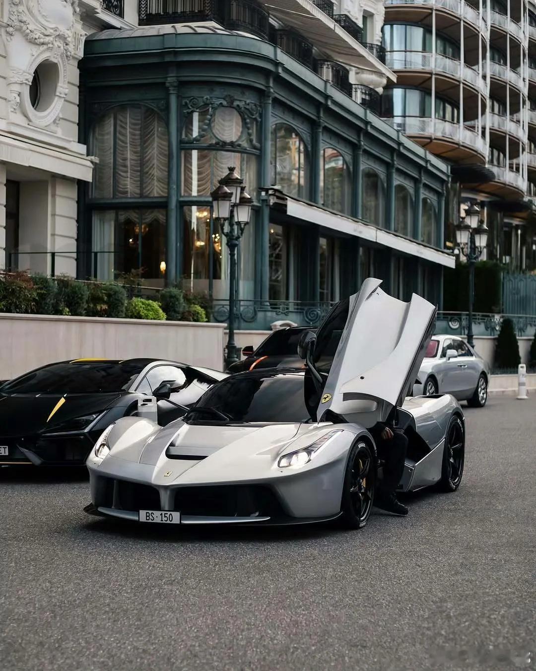 Ferrari LaFerrari，银色绝绝子绝美车片 ​​​