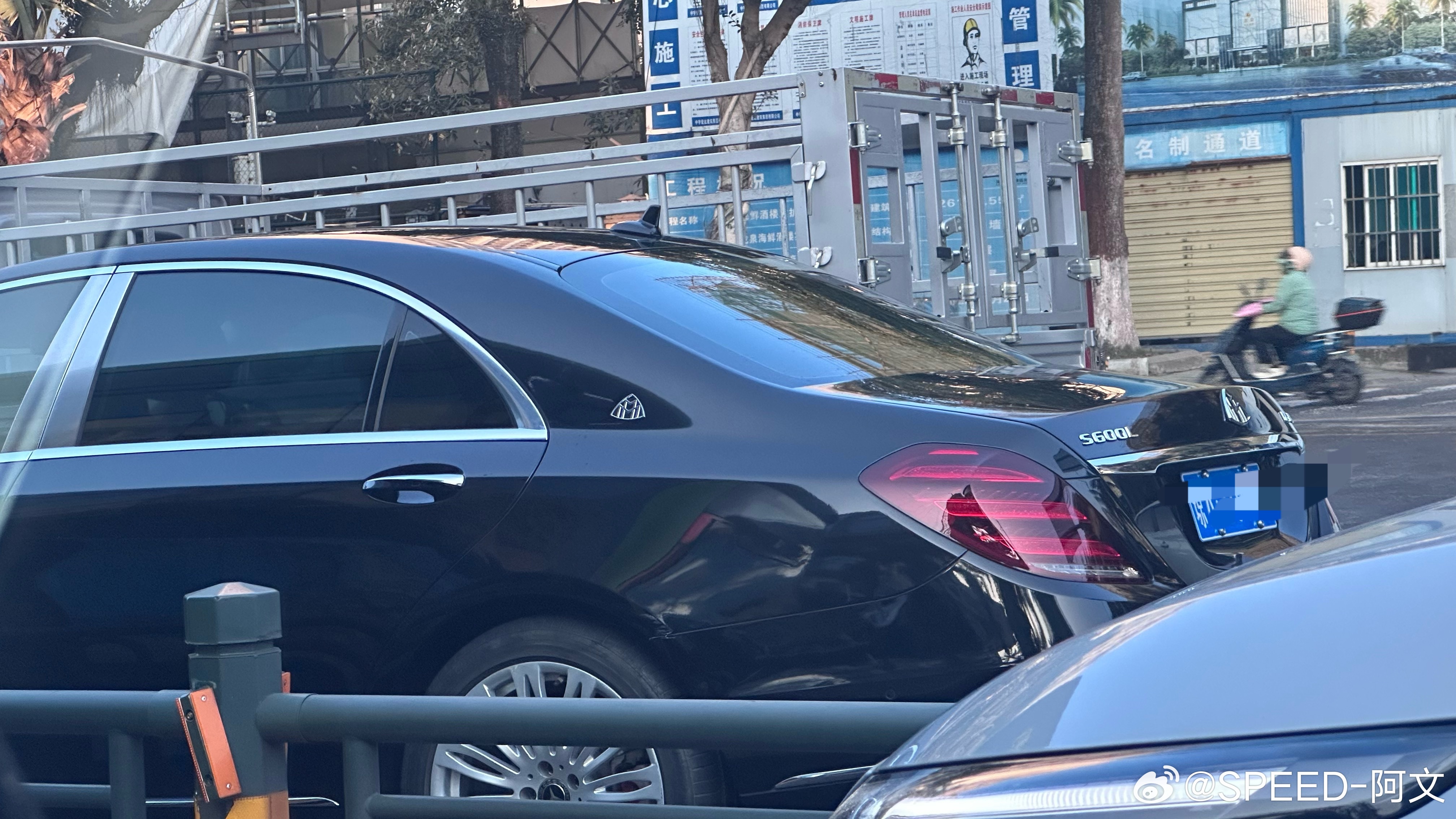 有懂行的朋友们知道这台奔驰S600L是真迈巴赫600吗我和汽车的日常