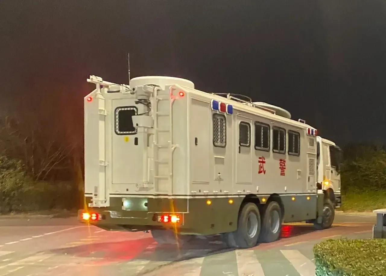 武警专用指挥车