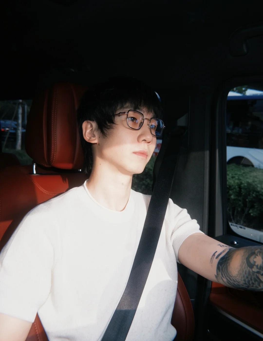 出门走走 🧩
明星不止AB面
白举纲荒野爱人巡演