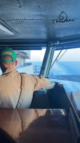 在全世界的质疑声中，美军终于坐不住了，越描越黑......

美国航母“艾森豪威