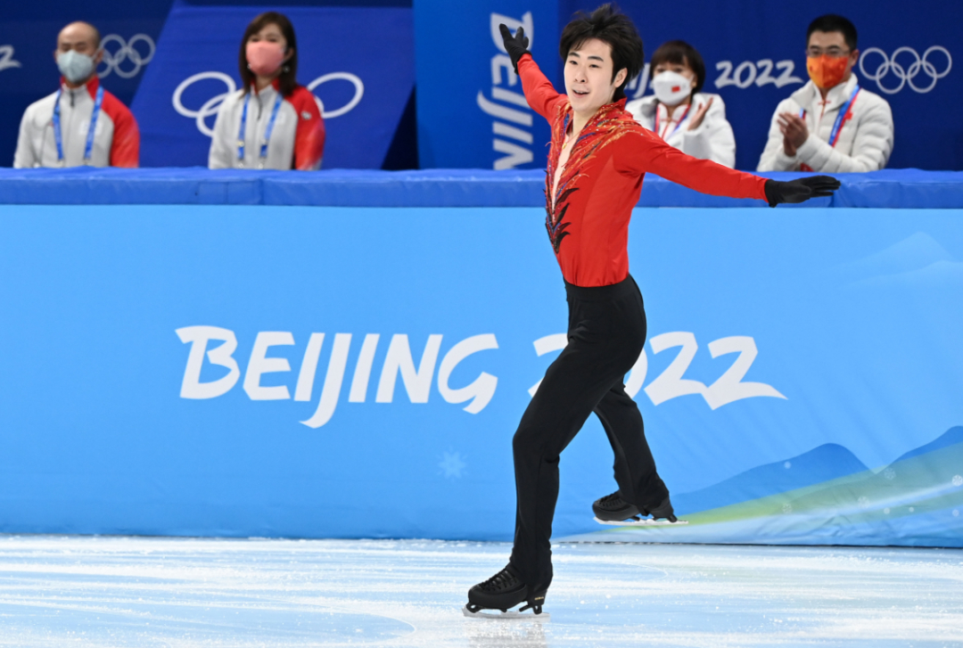 金博洋总结三届冬奥会 还是那句话，真的是“把青春和热血都献给了花样滑冰”，第一次
