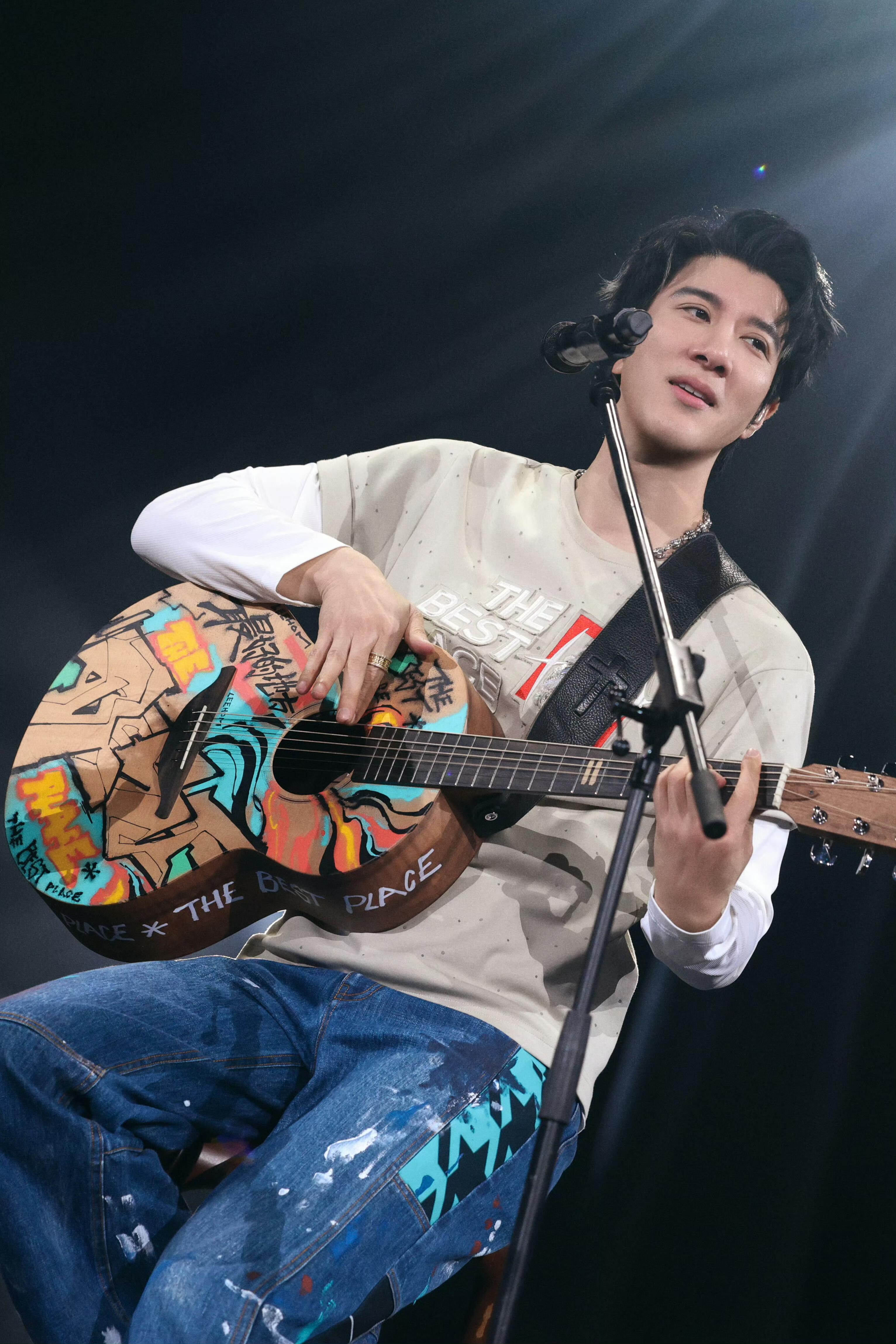 王力宏扎了12月的第一刀 果然最悲伤的歌要配最温柔的声线！王力宏唱得每一句都像在