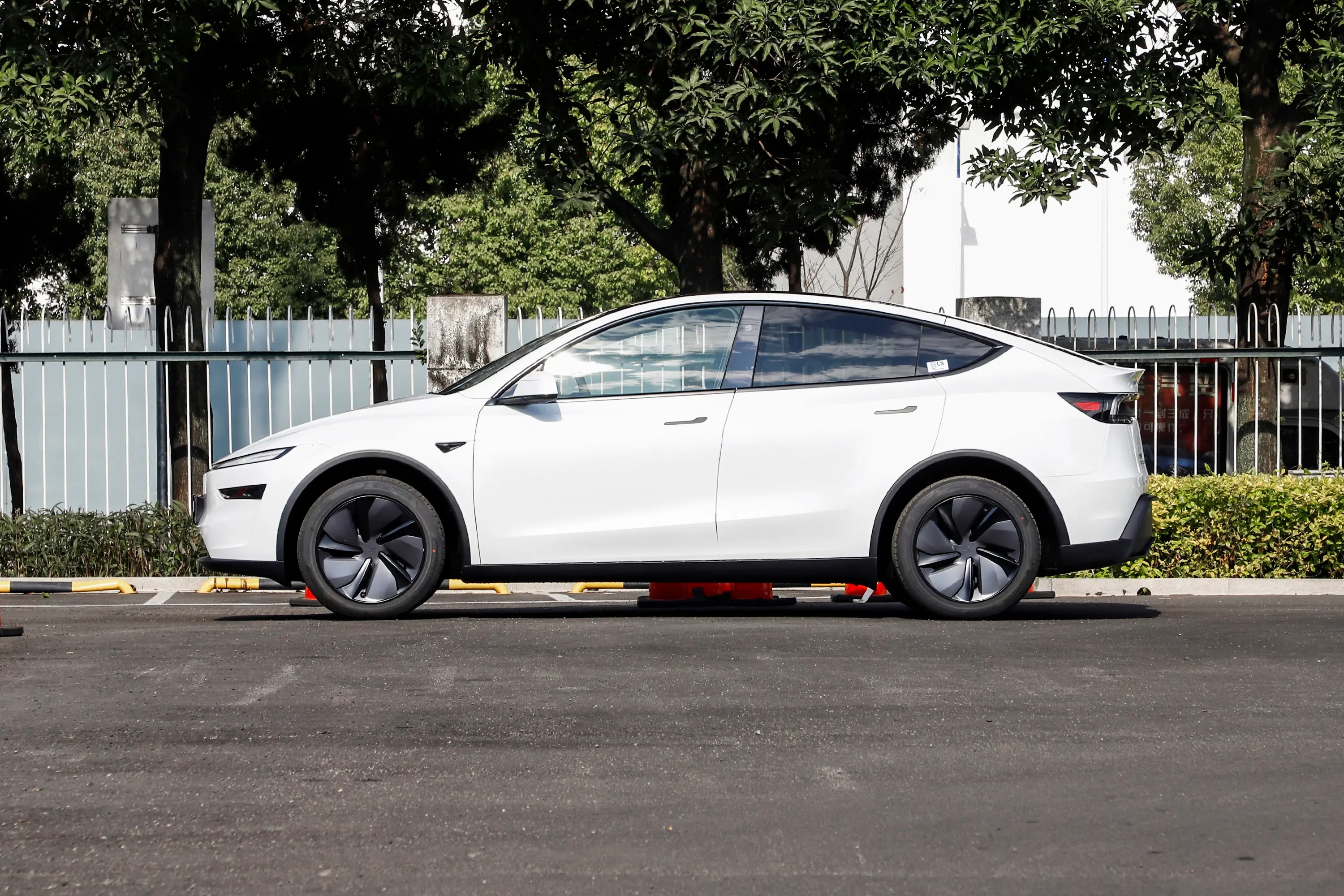 你们来说一说特斯拉Model Y有哪些优点？ 