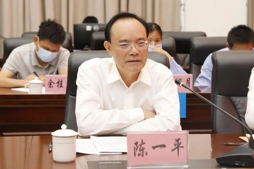 陈一平被查不是偶然，是必然的。说明了两件事:一是退休不等于进了保险箱，反腐没有界
