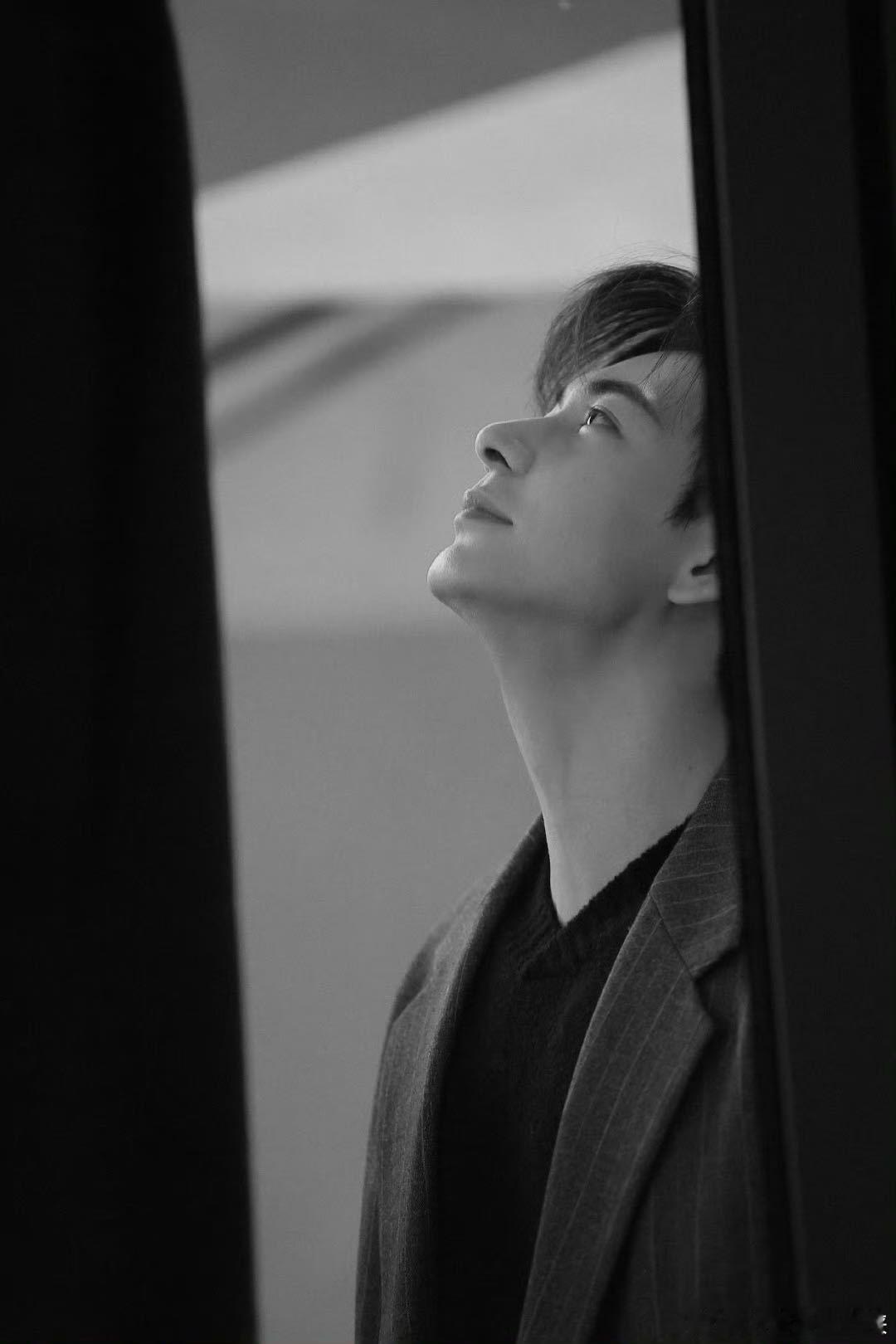 陈星旭这男友力当我对象免试入学 《轧戏》护妻名场面太戳人！肖稚宇态度强硬护住胡羞