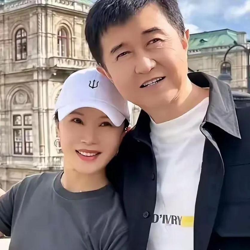 太清醒！爆红后突然隐退8年，真相打脸全网
 
曾火遍全国的付笛生任静，突然淡出荧