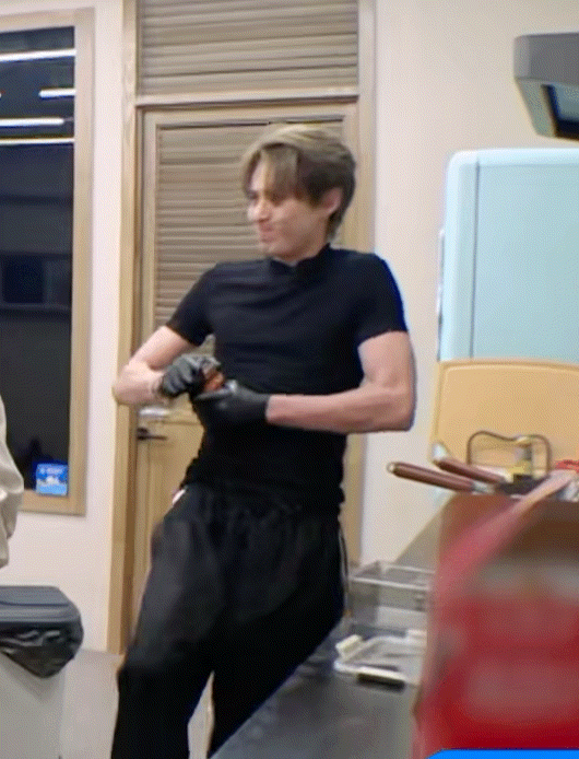 宝宝戴手套打不开 