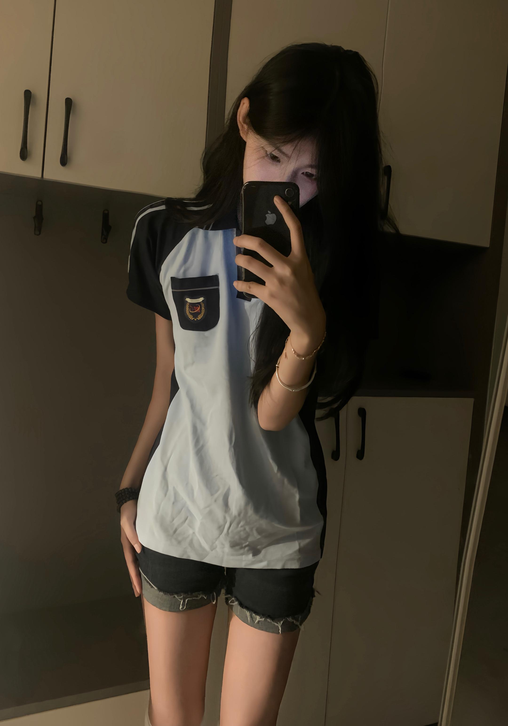 我那么用力在你生命中留下的痕迹 到头才发现你我之间不过尔尔
