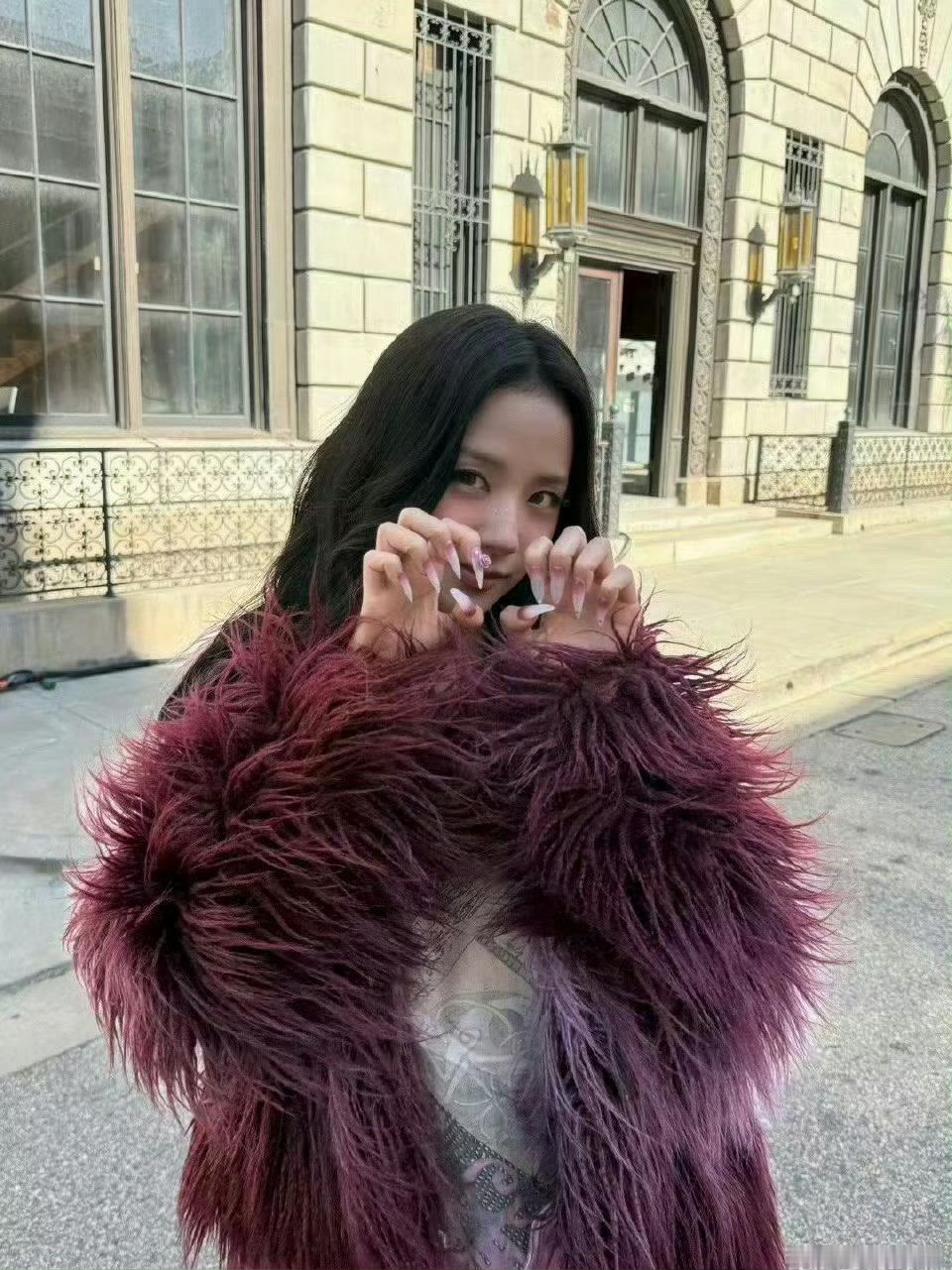 JISOO这张照片在X上又火起来了这是我女神这是我妈妈这是我宝宝这是我妻子这是我