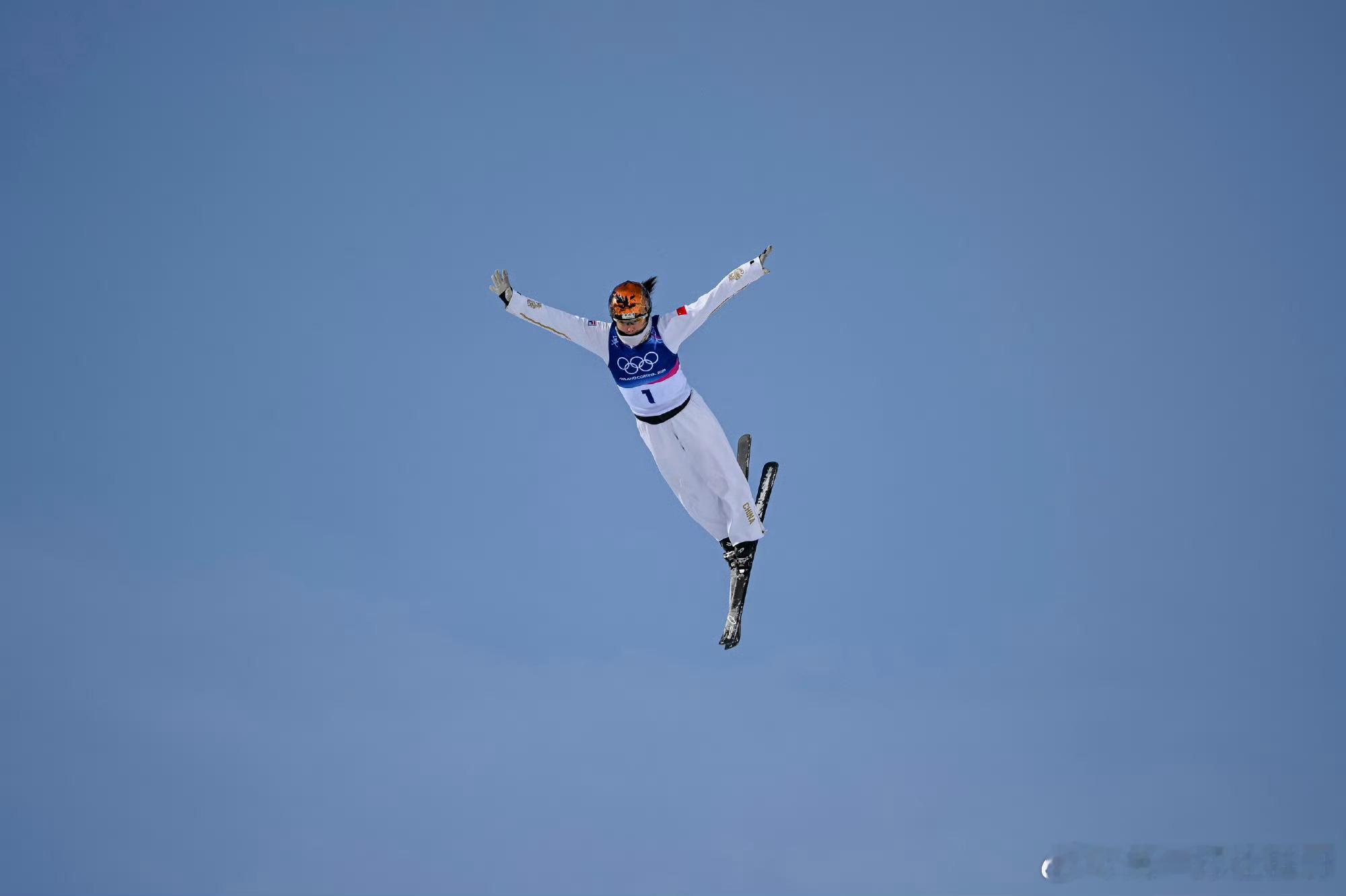 胖哥畅谈天下事大年初二中国终于开壶！徐梦桃金牌金牌在手，传奇不老自由式滑雪空中技