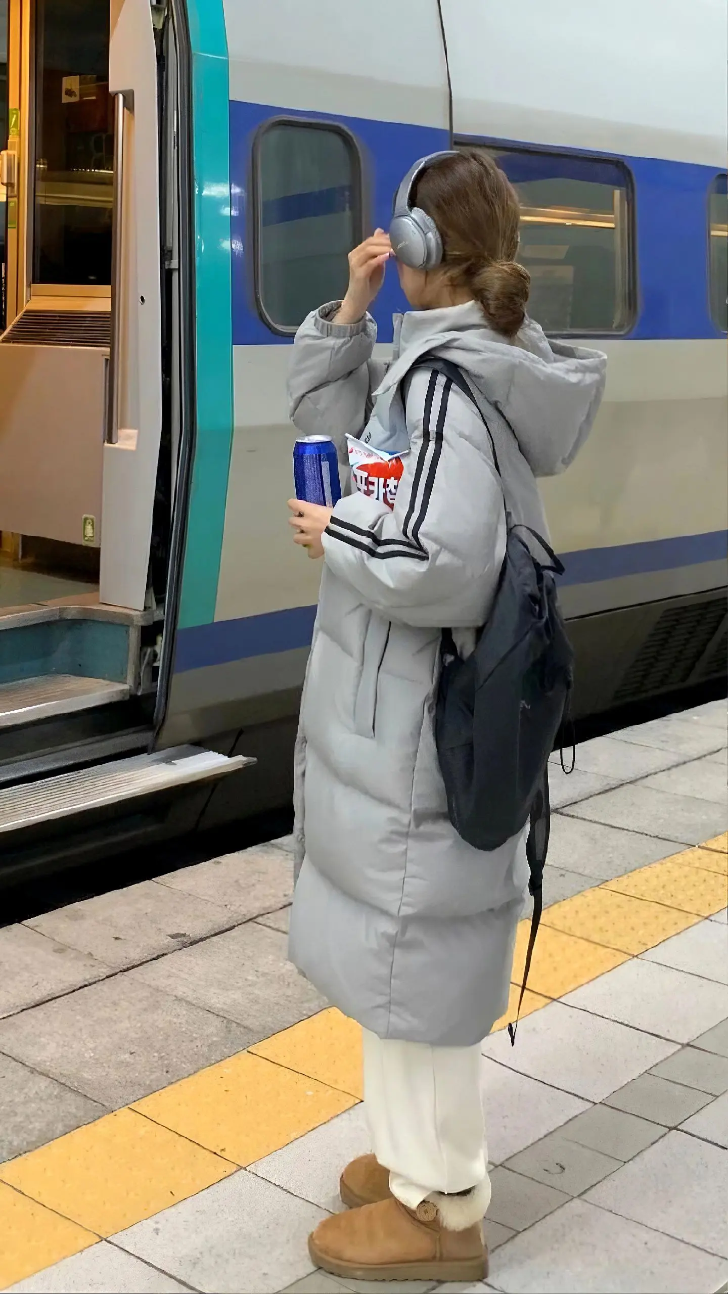 到了冬天就这么穿 。
