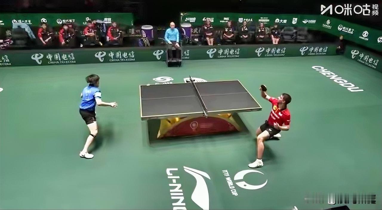 成都混团世界杯中国队8比4德国队，王楚钦从男单到男双连轴转！

这是国乒第二场被