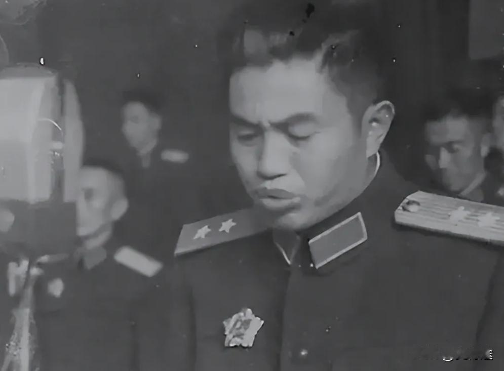 1969年，兰州军区司令皮定钧在外视察，路过一村庄时，发现几个十几岁赤裸身体的姑