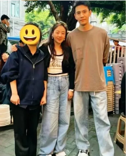 “杜冰雁”李琳比老公大6岁，还是看得出来!