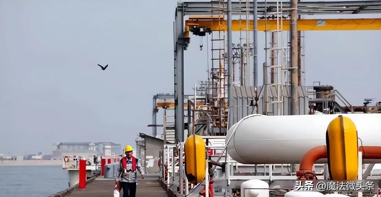 欧洲天然气期货价格2天涨幅近70%，从每兆瓦时33欧元飙升至56欧元，创三年多新