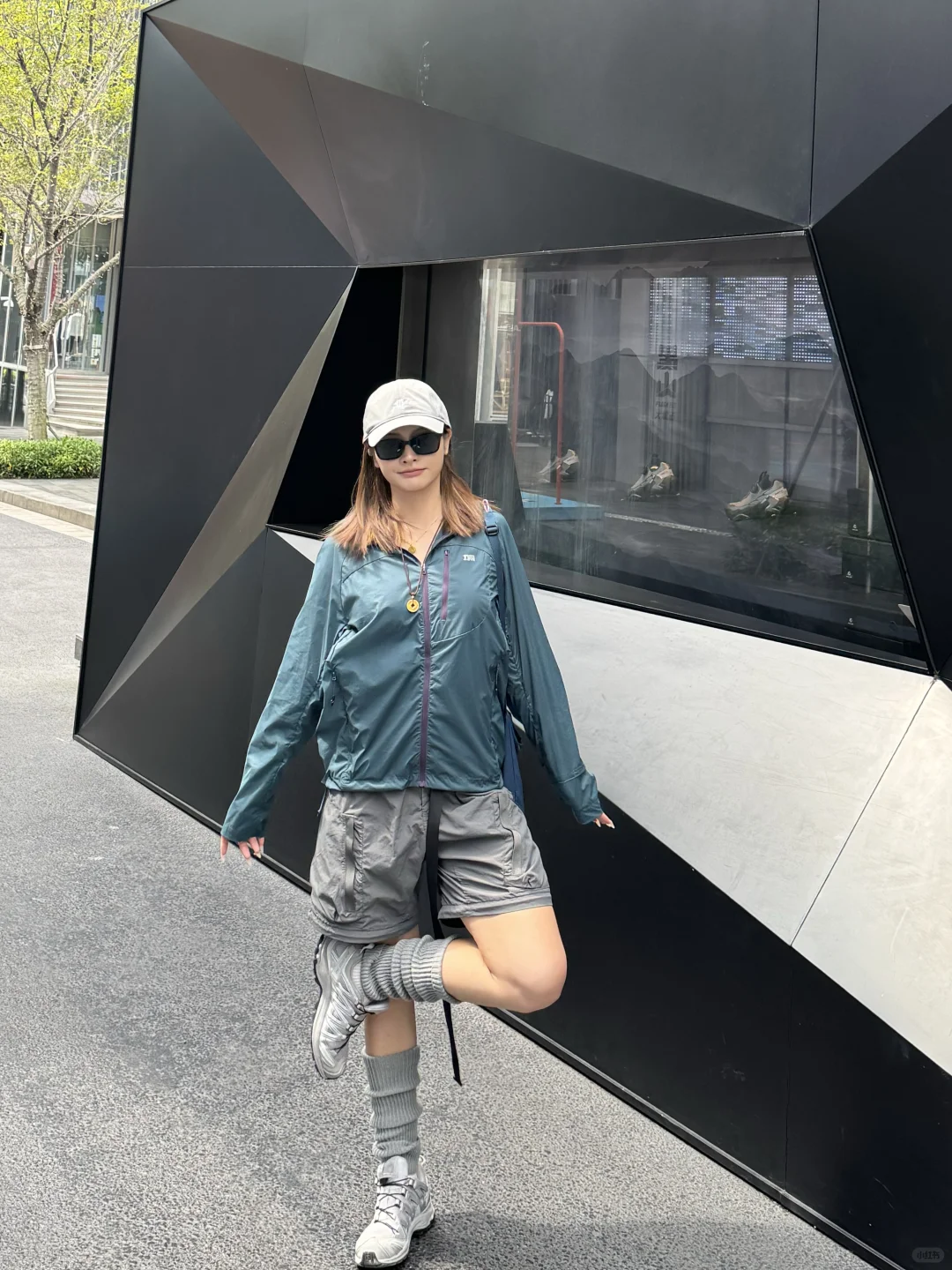 服了…是谁教广东人这么穿衣服的？